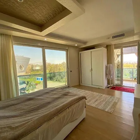 Apartment Orman Ve Deniz Manzarali Luks 3+1 Antalya