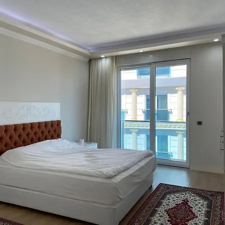 Orman Ve Deniz Manzarali Luks 3+1 Lägenhet Antalya